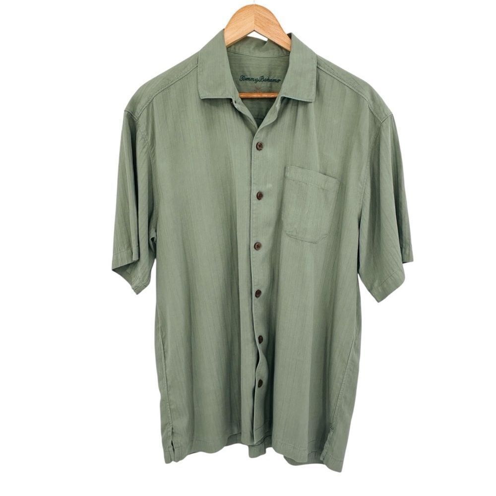 Tommy Bahama 100% silk button front light green shirt size medium